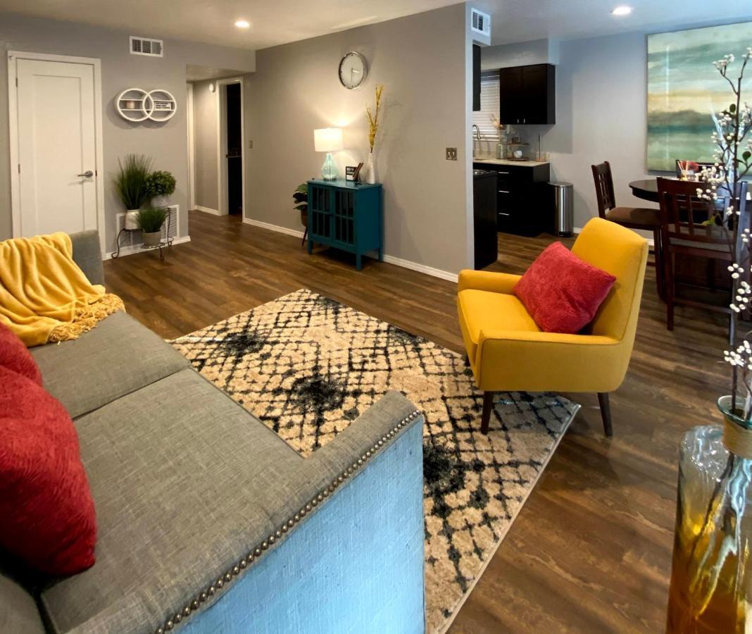 Evie'S Campus-Close 2 Bedroom Luxury Oklahoma Stadt Exterior foto