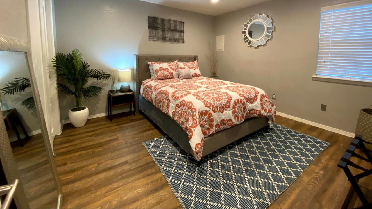 Evie'S Campus-Close 2 Bedroom Luxury Oklahoma Stadt Exterior foto