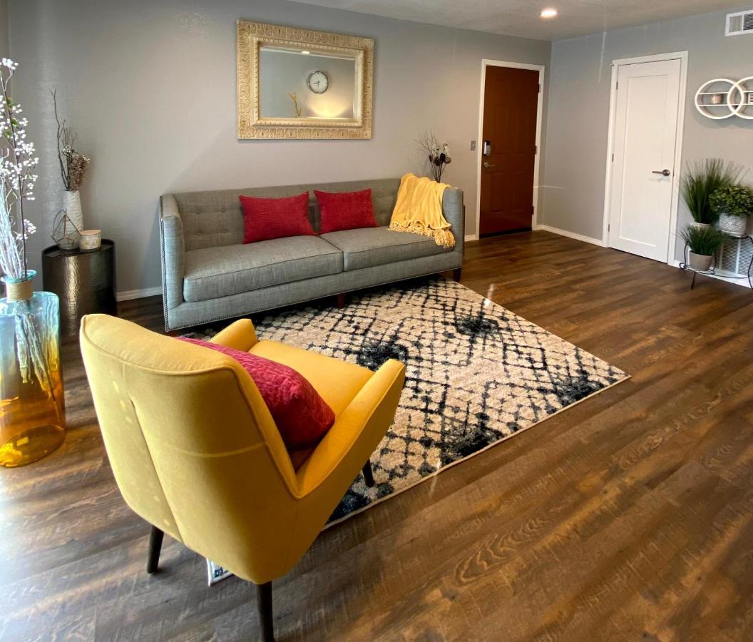 Evie'S Campus-Close 2 Bedroom Luxury Oklahoma Stadt Exterior foto