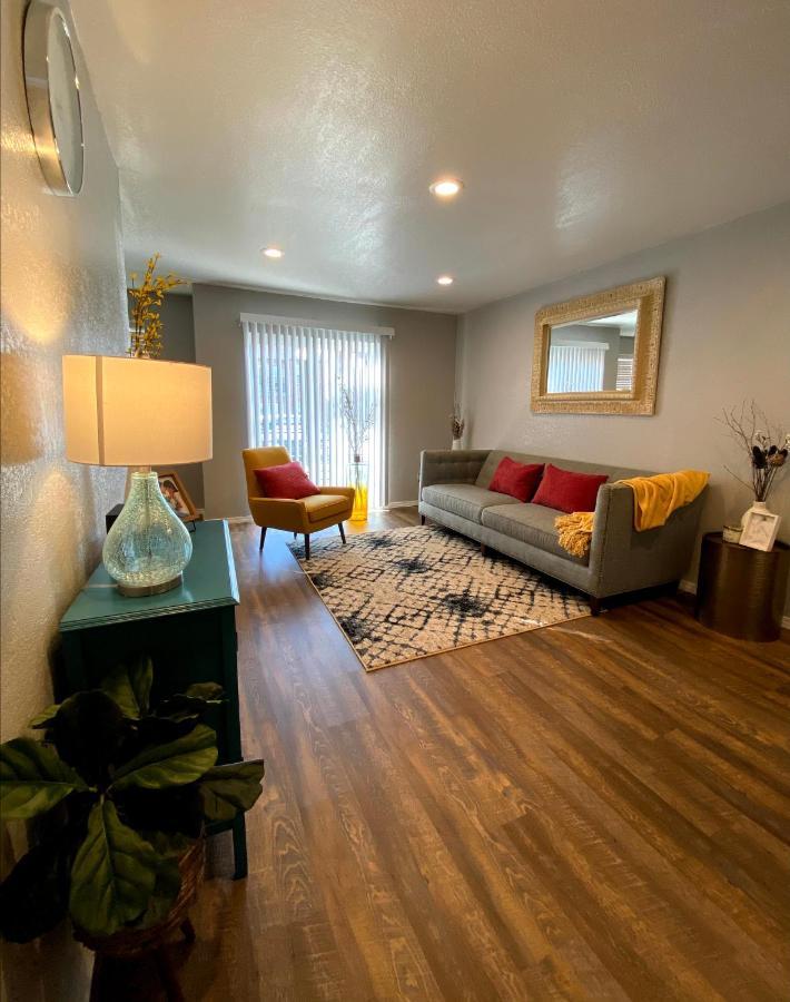 Evie'S Campus-Close 2 Bedroom Luxury Oklahoma Stadt Exterior foto