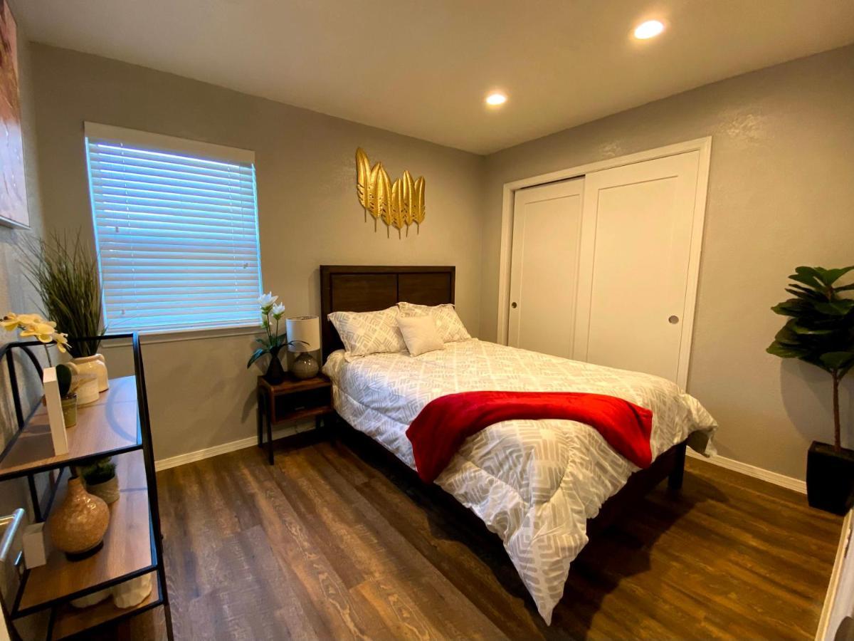 Evie'S Campus-Close 2 Bedroom Luxury Oklahoma Stadt Exterior foto