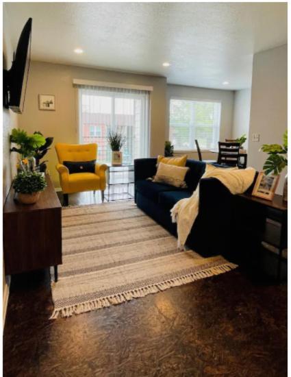 Evie'S Campus-Close 2 Bedroom Luxury Oklahoma Stadt Exterior foto