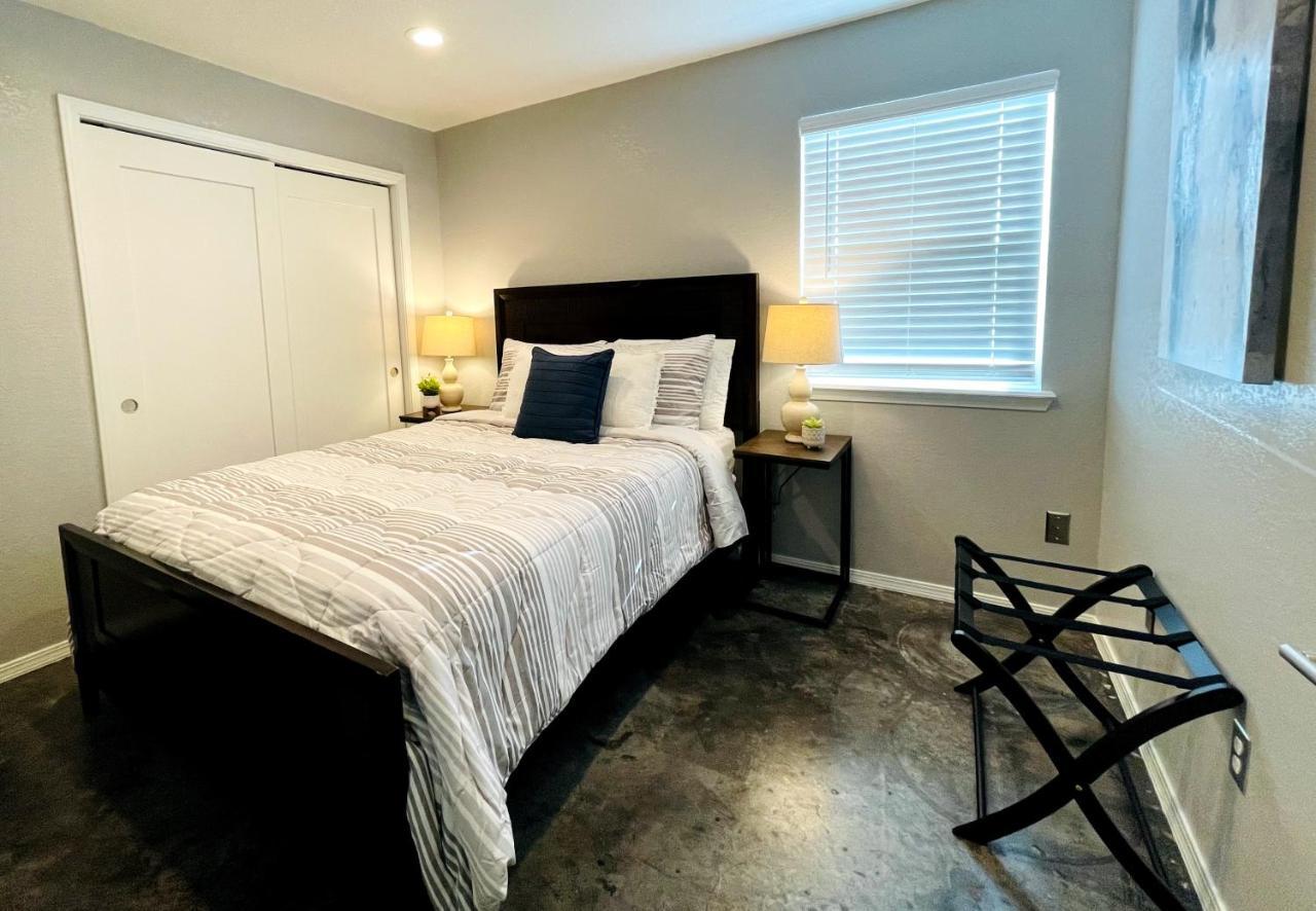 Evie'S Campus-Close 2 Bedroom Luxury Oklahoma Stadt Exterior foto