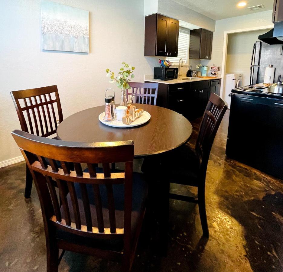 Evie'S Campus-Close 2 Bedroom Luxury Oklahoma Stadt Exterior foto