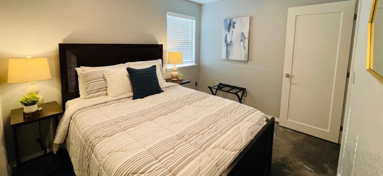 Evie'S Campus-Close 2 Bedroom Luxury Oklahoma Stadt Exterior foto
